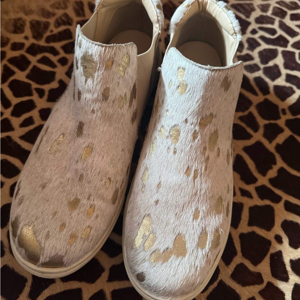 Matisse cream and gold calf skin sneakers